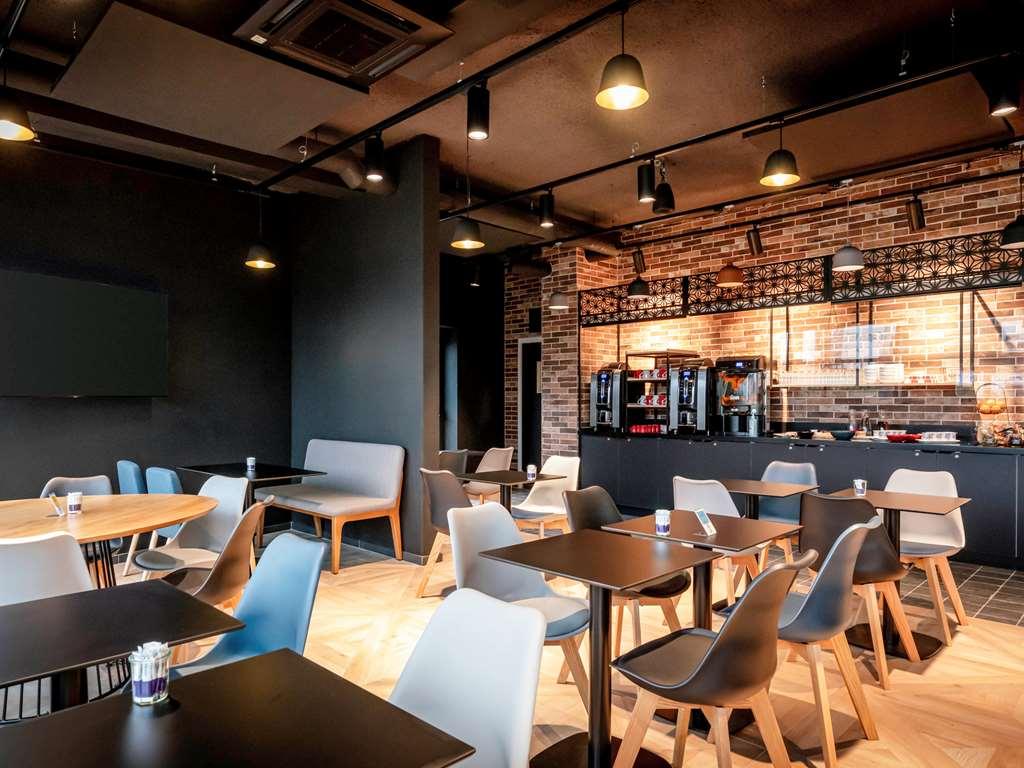 Ibis Styles Valenciennes Petite Foret Exterior foto